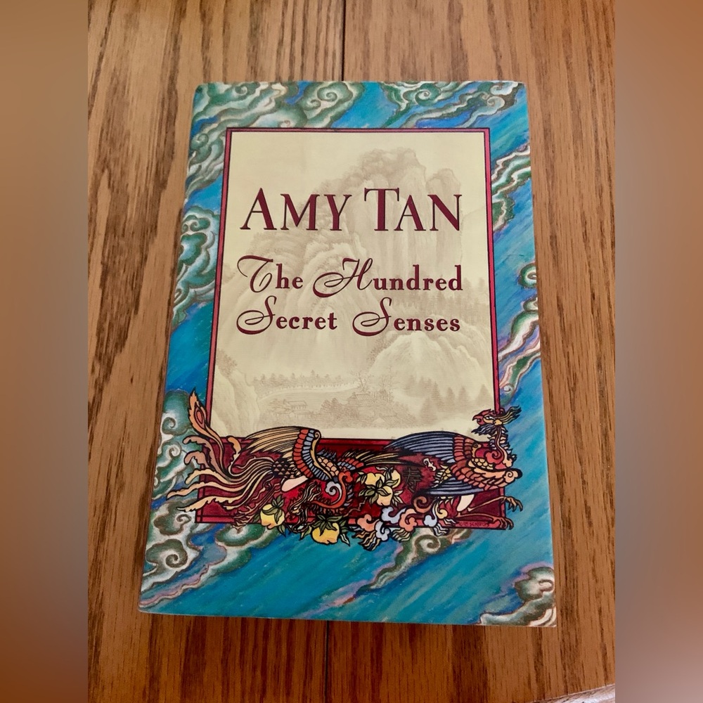 The Hundred Secret Senses by Amy Tan